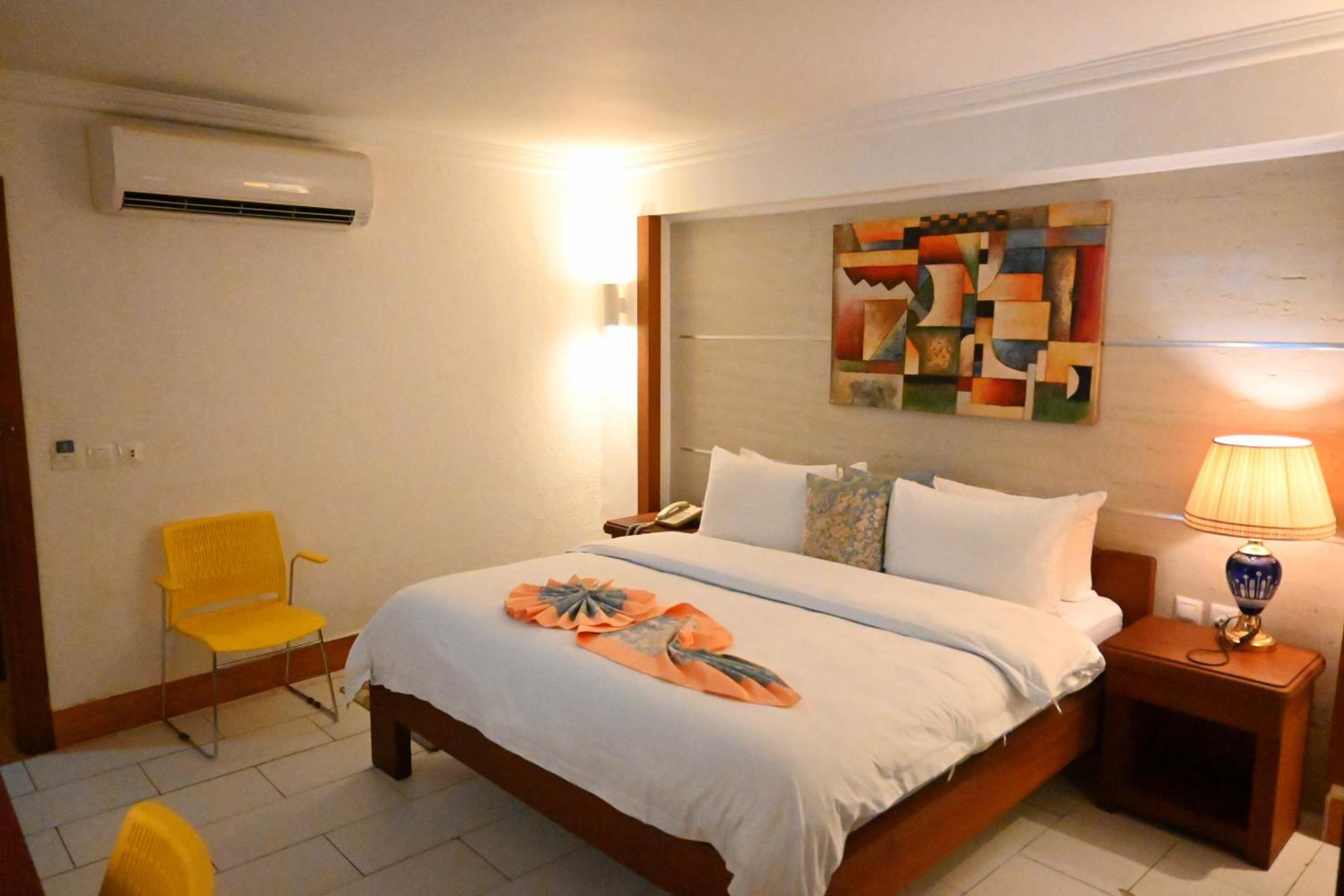 Grand Hotel Akwa Douala Exterior photo